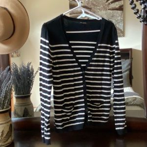 Black & white Banana Republic cardigan